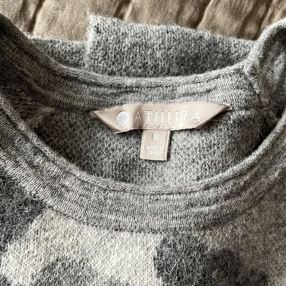 Athleta Undercover Sweater, Size Small - Picture 3 of 4